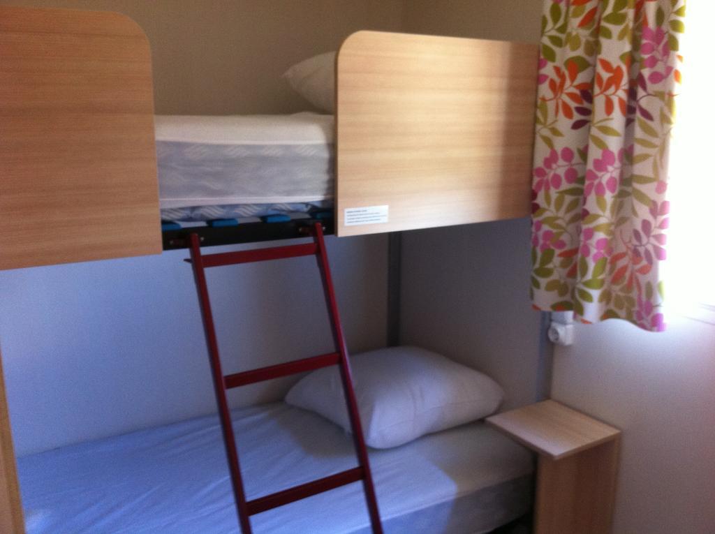 מלון קאלביסון Team Holiday - Camping Mer Et Camargue חדר תמונה